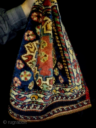 Qasqhay Bag Complete
Size: 51x52cm (1.7x1.7ft)
Natural colors, circa 80-90 years old                       