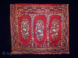 19th Century Persian Textile
Size: 59x51cm (2.0x2.7ft)
Silk                           