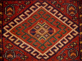 Qasqhay Bagface
Size: 66x55cm (2.2x1.8ft)
Natural colors, made in circa 1910/20                        