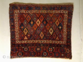 Jaf
Size: 108x94cm (3.6x3.1ft)
Natural colors (except one of the red color is not natural (see picture 9), made in circa 1910/20             