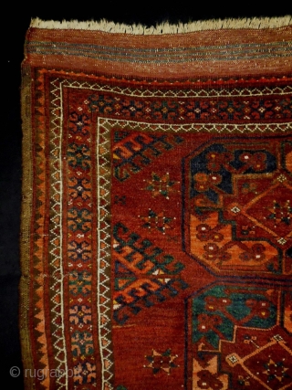 Ersari
Size: 112x142cm (3.7x4.7ft)
Natural colors, made in circa 1910/20                         