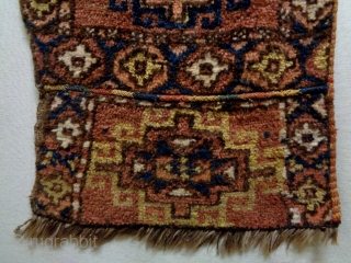 Kyrgyz Yastik
Size: 64x116cm (2.1x3.9ft)
Made in circa 1910/20                          