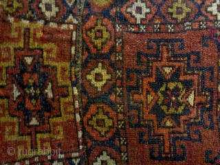 Kyrgyz Yastik
Size: 64x116cm (2.1x3.9ft)
Made in circa 1910/20                          