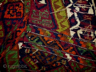 Malatya
Size: 65x65cm (2.2x2.2ft)
Natural colors, there is gold thread, made in circa 1910/20                     