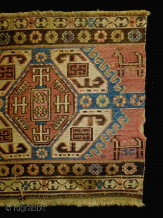 Shasafan Soumakh mafrash
Size: 100x49cm (3.3x1.6ft)
Natural colors, made in circa 1910/20                       