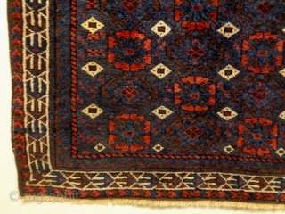 19th Century Very Fine Universal Baluch
Size: 88x69cm (2.9x2.3ft)
Natural colors                        