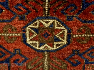 Baluch Bagface
Size: 78x78cm (2.6x2.6ft)
Natural colors, made in circa 1910                        