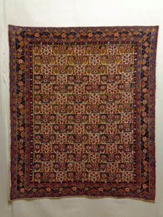 Fine Afshar
Size: 121x142cm (4.0x4.7ft)
Natural colors, made in circa 1910                        