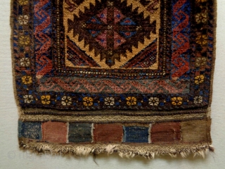 Baluch
Size: 45x93cm (1.5x3.1ft)
Natural colors, made in circa 1910                         