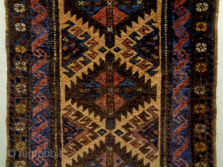 Baluch
Size: 45x93cm (1.5x3.1ft)
Natural colors, made in circa 1910                         