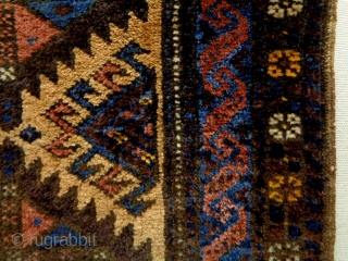 Baluch
Size: 45x93cm (1.5x3.1ft)
Natural colors, made in circa 1910                         