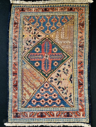 very fine Persian Farahan small rug 1880 circa all good colors and very good condition size 54x38cm                