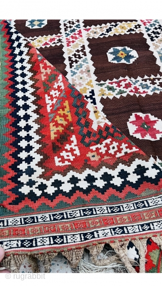 excellent quality and very fine Qashqai kilim circa 1880 in very good condition all good natural colors the white color all in cotton,size 290x155cm         