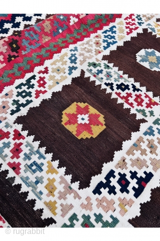 excellent quality and very fine Qashqai kilim circa 1880 in very good condition all good natural colors the white color all in cotton,size 290x155cm         