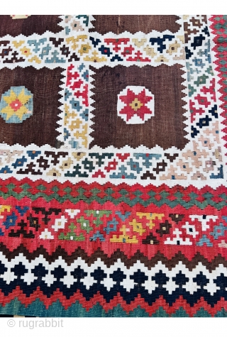 excellent quality and very fine Qashqai kilim circa 1880 in very good condition all good natural colors the white color all in cotton,size 290x155cm         