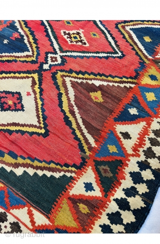 Beautiful Rare size Lori Qashqai Kilim circa 1880
all good natoral colors and very good condation size 155×120cm
                