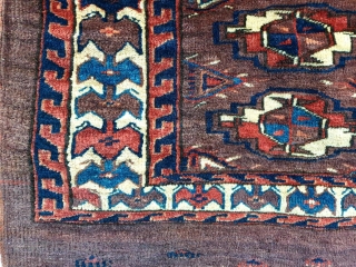 19th century Turkmen Yomud group "Igdyr" 12-gul chuval with bat border and distinctive secondary gul. In great condition. All natural dyes. Measures 105 x 76 cm (ca. 41 x 30 inches). Priced  ...