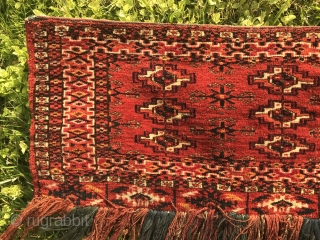 Antique Turkoman Tekke 15 gul torba or mafrash. In mint condition, complete with original tassels and all natural dyes. Miniature version of main gul and secondary chemche. Size is 25x88 cm (excluding  ...