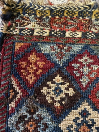 Sw persia bag ,probably from shahsavan groups that are living amoung them,Sumac technique,fresh came in after washing                