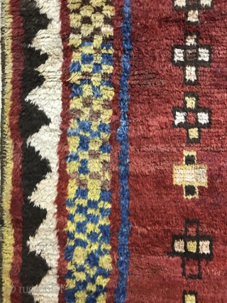 Antique lori gabbeh based on wool foundation,Size:176x136 cm                         