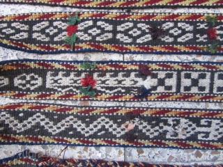 Ghaghgaie band, needs abit preparing.the white in pattern is wool as other parts.and with brown in field,Size:680 x 6.5 cm             