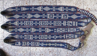 ghashgaei band very old,in perfect condition,there is no cotton in this band,Size:645 x 7.5 Cm                  