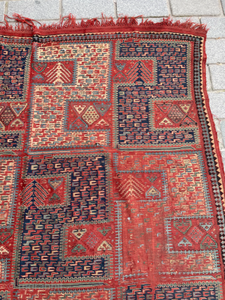 Mid 19th Century Caucasian Sileh with rare Yellow-Blue S design and fine quality size 190x250 cm                 