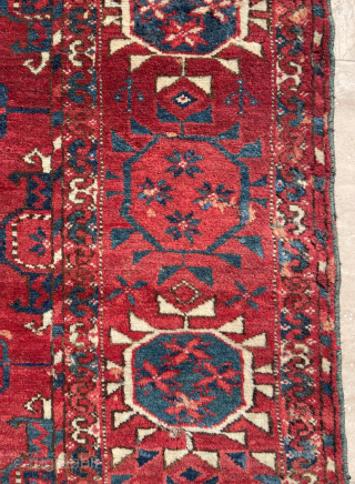 Early 19th Century Turkmen Tekke Main Carpet size 197x260 cm Mostly full pile and few small old repair               