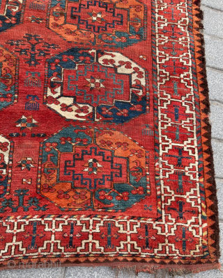 Early 19th Century Turkmen Ersari Main Carpet size 195x240 cm                       