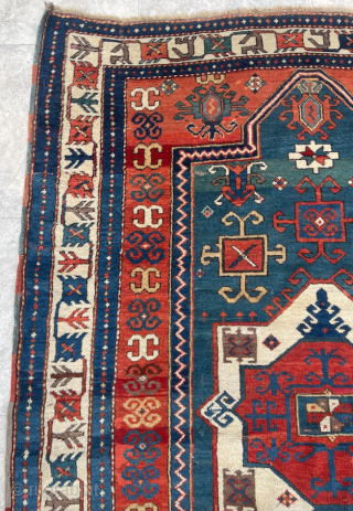 Caucasian Fachralo Prayer Rug circa 1860 size 130x194 cm 

Contact: hakanaydin.98@gmail.com                      