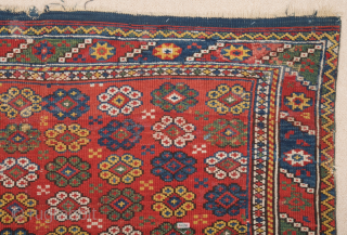 Early 19th Century West Anatolian Bergama Rug size 122z127 cm                       