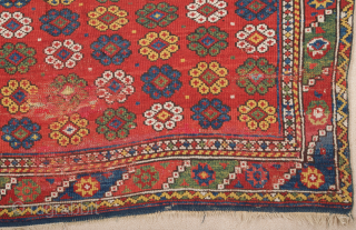 Early 19th Century West Anatolian Bergama Rug size 122z127 cm                       