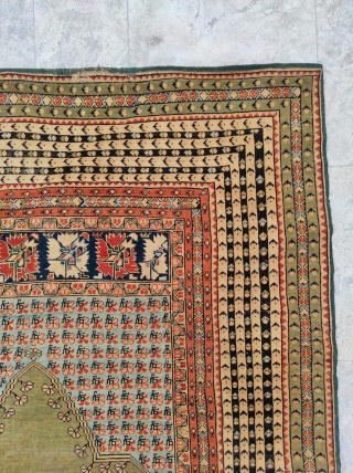 Very Fine Quality Gördes Prayer Rug 

Size : 128 x 178 cm 

                    