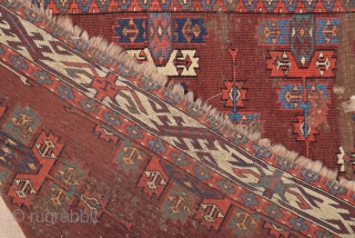 18th Century Turkmen Yomud Main Carpet size 165x240 cm                        