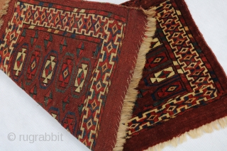 ca.1880 Yomut Mafrash,Size:36x44 cm
https://www.larta.net/larta-online/rug.php?id=19&pid=645                             