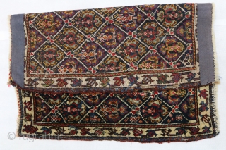 ca.1900 Qashqai bagface With mix silk and wool wefts, size:56x63 cm
https://www.larta.net/larta-online/rug.php?id=19&pid=653                      