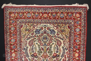 ca.1930 Wonderful Isfahan Rug,,Great Natural colours shiny silky wool and very good condition,,size:214x140 cm  7x4.7 ft                