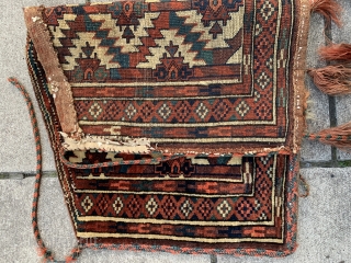 ca.1900 Turkmen Yomut Asmalyk has great colours and good condition except a small damage right top corner, size:46x70 cm              