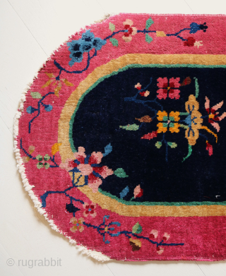 Chinese Nichols workshop
Circa 1920

61 x 119 cm

A collectable antique Chinesse Rug from the Nichols Workshop with great contrasting colours, the field is dark blue that complements so well with the luminous crimson  ...