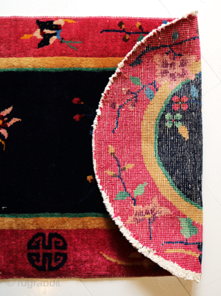 Chinese Nichols workshop
Circa 1920

61 x 119 cm

A collectable antique Chinesse Rug from the Nichols Workshop with great contrasting colours, the field is dark blue that complements so well with the luminous crimson  ...