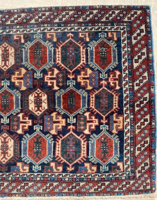 Persian Bagface Size: 62x68 cm                            