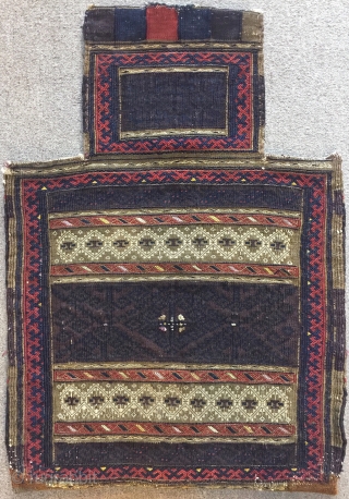 Baluch Salt Bag with shiny silk details and fine woven
Dimensions: top side 20 x 25 cm bottom side 45 x 45 cm           