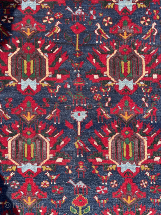 Lovely afshar area sirjan rug circa 1930, natural dyes and lion motifs inside also described. Fringers are remade. Size : 195 x 160 cm. Please contact directly via email: halilaalan@gmail.com // +90  ...