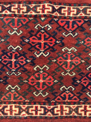 Turkoman Yomut Torba rare design mint condition & fine woven
Size: 80 x 37 cm                   