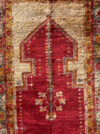 Circa 1930 Angora ushak prayer, unused condition. Size : 183 x 107 cm. Please contact directly via WhatsApp or email : +905343303848 // halilaalan@gmail.com         
