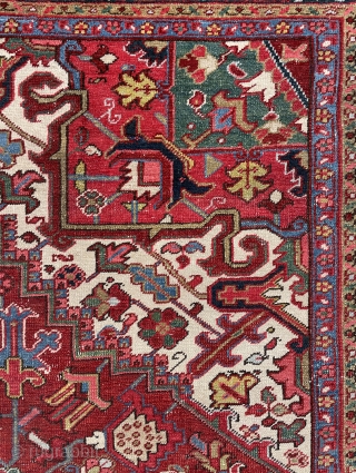 Circa 1920 Heriz carpet, charming colors and fine weaving. Size : 330 x 235 cm                  