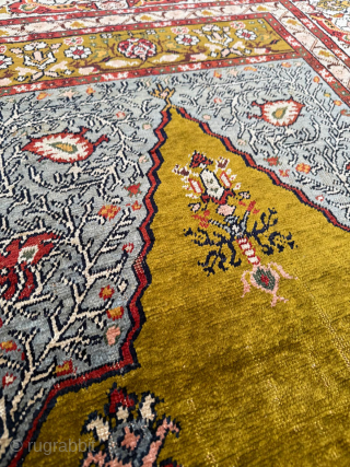 19th Century Sivas Silk Rug. size 120 x 168 cm. in good condition. Please send me directly mail.
halilaydinrugs@gmail.com               