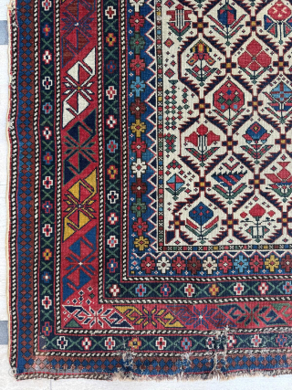 Third quarter of the 19th century Shirvan prayer rug. size 122 x 145 cm. Please send me direct mail.

halilaydinrugs@gmail.com              