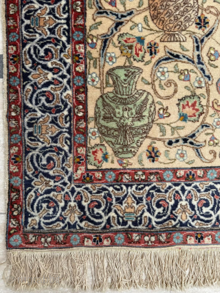 Persian Isfahan rug. Size 100 x 142 cm. Great condition. please send me direct mail.

halilaydinrugs@gmail.com                  