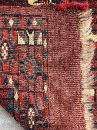 Middle of the 19th century Yomud Torba, size 47 x 92 cm 
please send me direct mail 

halilaydinrugs@gmail.com               